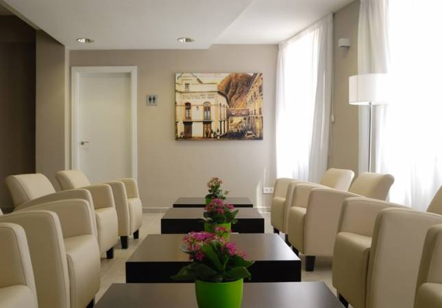 Precio mínimo garantizado para Hotel Balneario Alhama de Aragón. Disfrúta con nuestro Spa y Masaje en Zaragoza